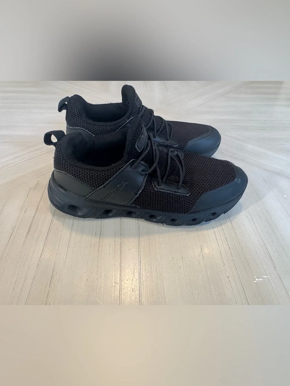 Nautica Meridian 2-Y Kids’ Sneakers – Black – Size 1Y